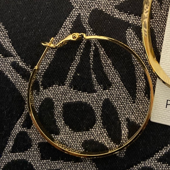 14K Gold Plated Hoop Earrings - Picture 5 of 5